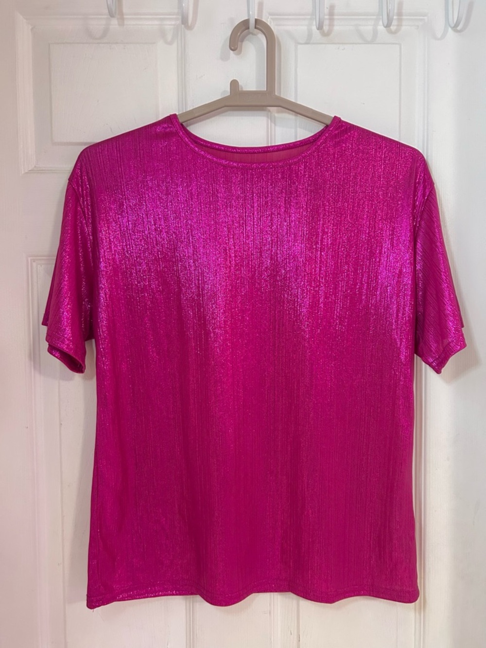 Metallic Shiny Crewneck Top in Fuchsia